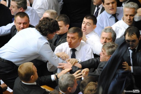 Нардеп з Волині побився з олімпійським чемпіоном. ФОТО