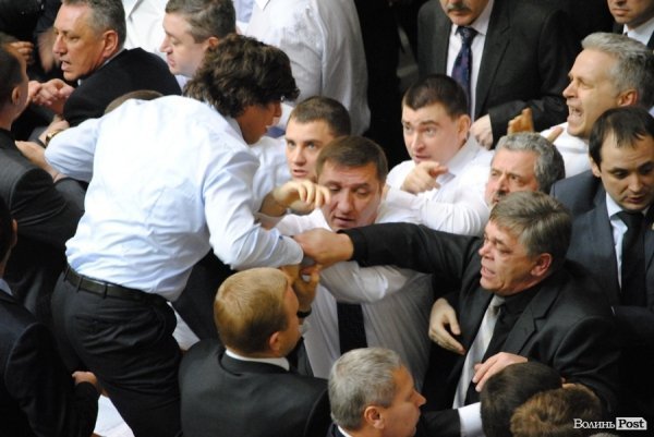 Нардеп з Волині побився з олімпійським чемпіоном. ФОТО