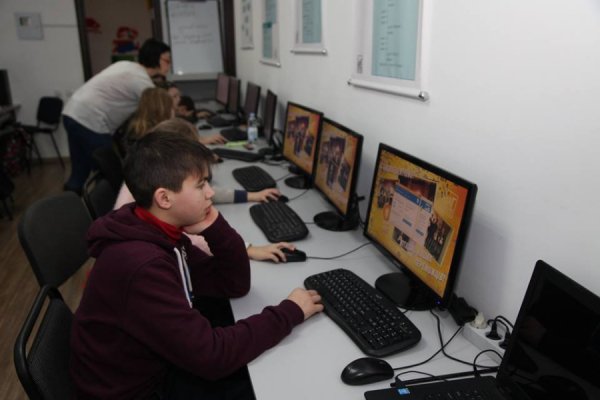 Комп’ютерна Академія ШАГ навчала дітей учасників АТО