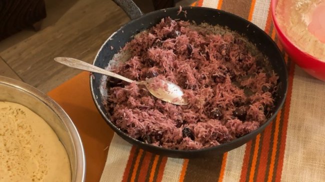 Пироги з буряками та вишнями: старовинний волинський рецепт