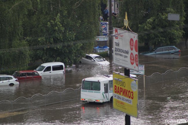 У Луцьку після зливи – потоп. ФОТО. ВІДЕО