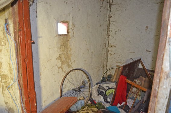 На Житомирщині горе-батьки залишили помирати від холоду 3-ох дітей