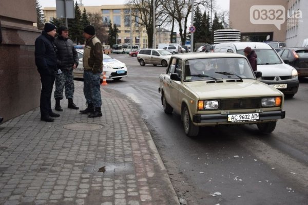 У центрі Луцька на «зебрі» збили дитину