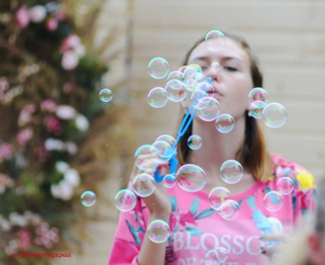 Селфі, їжа і дівчата: луцький фудфест на фото