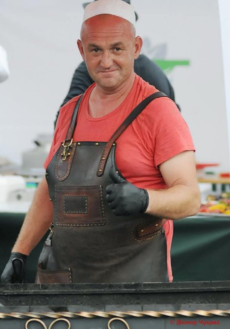 Селфі, їжа і дівчата: луцький фудфест на фото