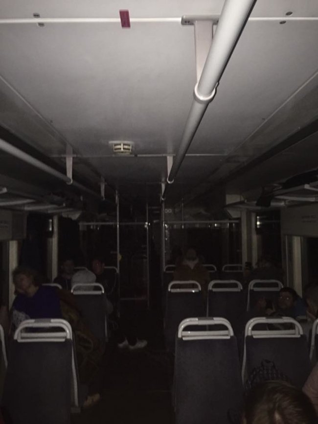 В холоді і без світла: як возить пасажирів рейковий автобус «Луцьк-Львів» 