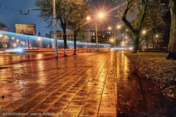 Опублікували вражаючі фото вечірнього Луцька