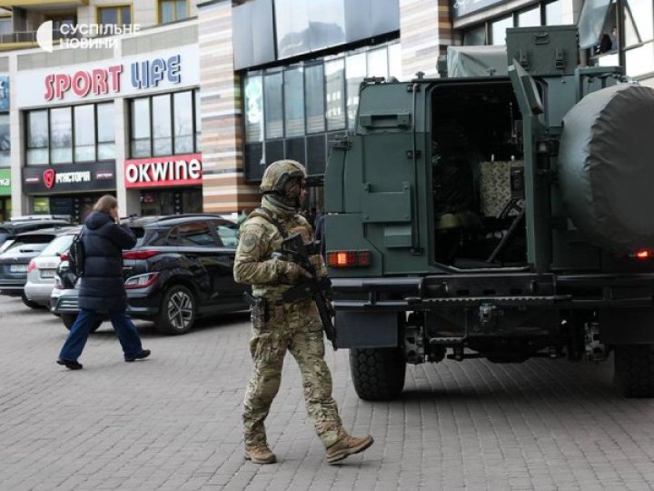 Стрілець, який захопив заручників у Києві, - уродженець Москви: усі деталі стрілянини