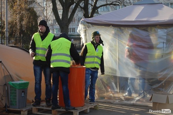 Третій день Нового Майдану у Луцьку. ФОТО