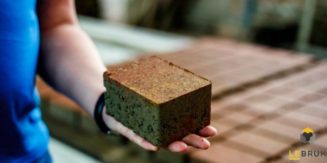 Як доглядати за бруківкою: прості та ефективні поради від «Le Bruk». ФОТО*