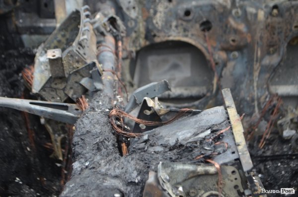 У Луцьку вщент згорів автомобіль.ФОТО