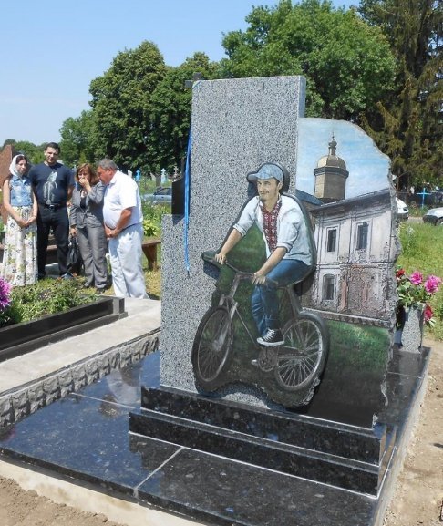 На Волині освятили пам'ятний знак журналісту-пророку. ФОТО