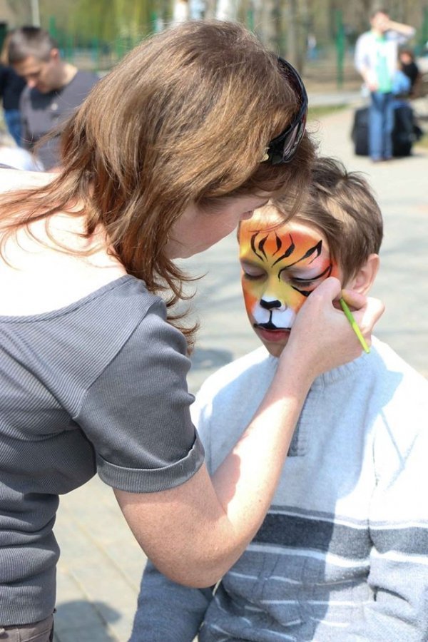 У Луцькому зоопарку святкували день народження тигренят. ФОТО