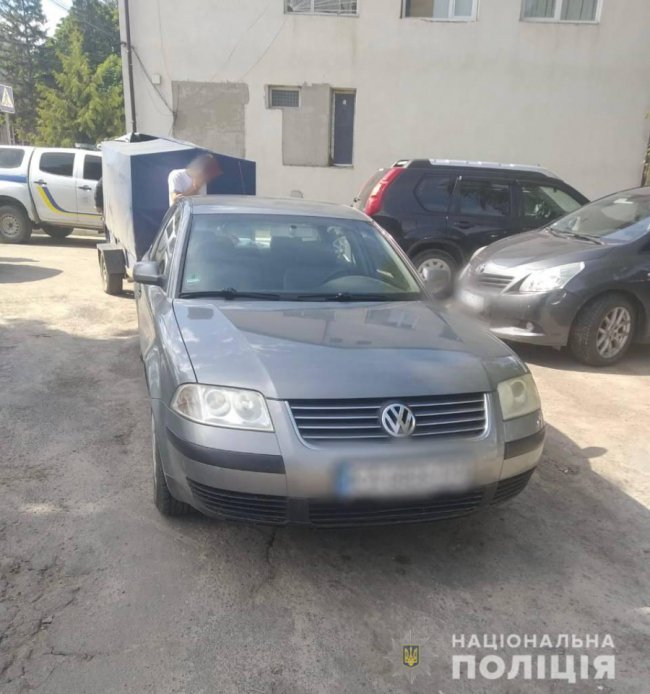 Затримали 20-річного волинянина, який перевозив 19 колод сосни без документів