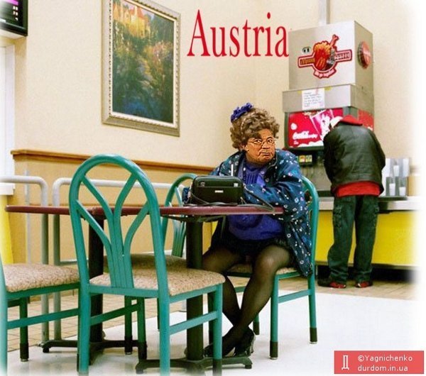 У мережі жартують над втечею Азарова в Європу. ФОТО