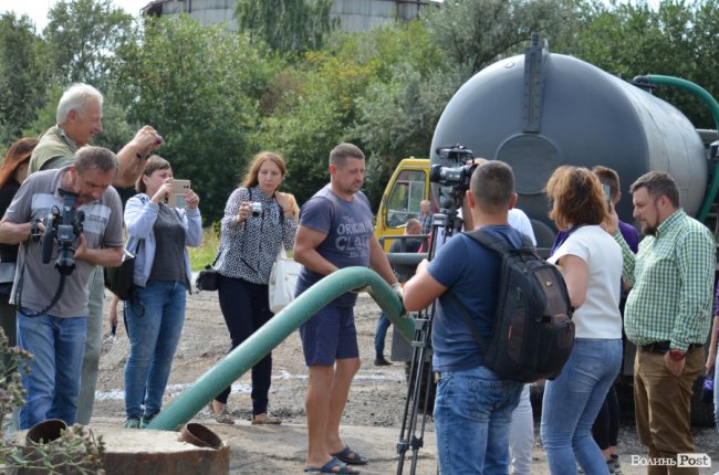 Екскурсія володіннями «Луцькводоканалу»: переконують, що сморід – не їхня вина