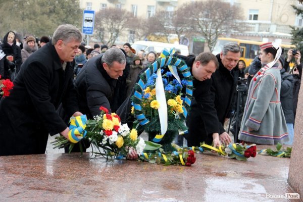 Луцьк вшанував Шевченка. ФОТО