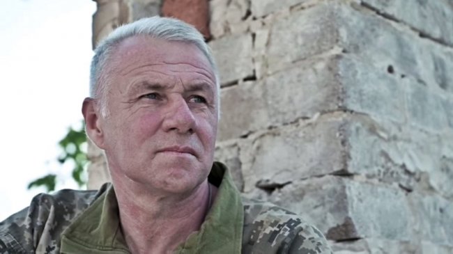 Покинув вчителювання, щоб захищати країну: історія військовослужбовця 100 ОМБр