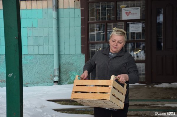 Луцька «Батьківщина» передала на передову смаколики та ремнабори для бійців