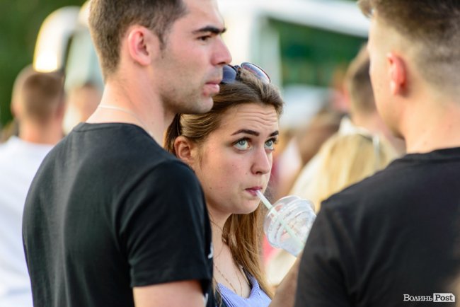 Казали «гречка», але підспівували: як у Луцьку минув безкоштовний концерт «Океану Ельзи». ФОТО 