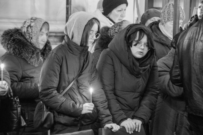 Лучани провели в останню путь Захисника Юрія Волошина