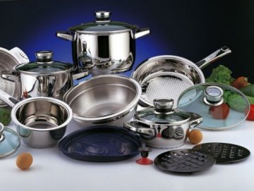 Сусід сусіду ворог: у Луцьку родина привласнила загальну кухню у гуртожитку