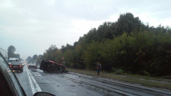 Потрійна ДТП на Тернопільщині: загинув лучанин. ФОТО. ВІДЕО