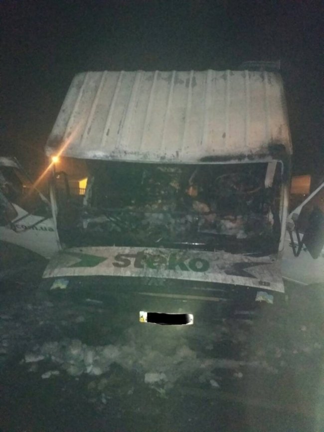 На Рівненщині на трасі горіла фура