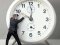 Переведення годинників в Україні: як організм переносить зміну часу