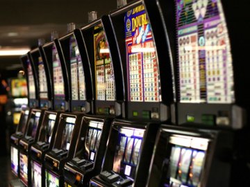 На Волині спіймали організаторів мережі нелегальних гральних закладів