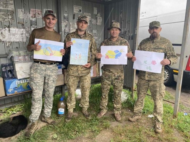 Директор школи з Волині воює разом зі своїми колишніми учнями. ФОТО