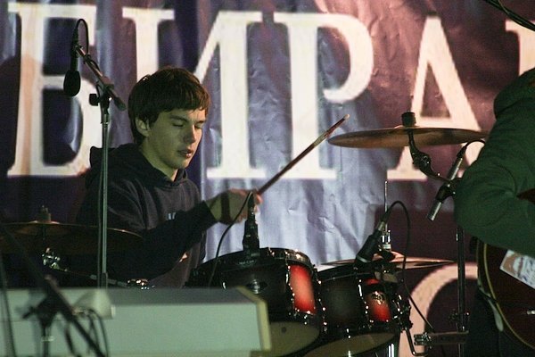 У Луцьку музиканти розважали люд на Євромайдані. ФОТО