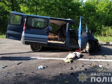 На трасі Ковель-Ягодин в жахливій аварії загинули двоє водіїв. ФОТО