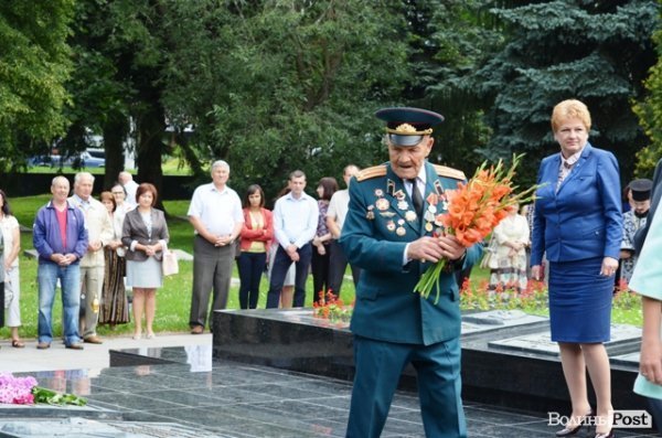 У Луцьку вшанували пам'ять героїв війни. ФОТО