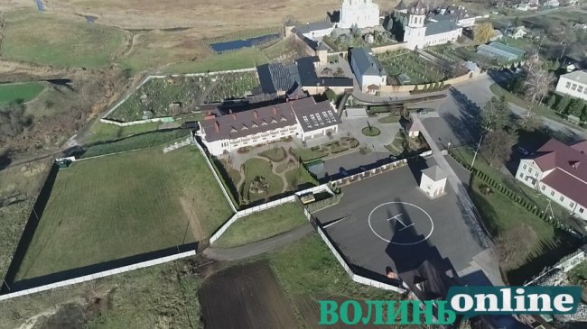 На території волинського монастиря виявили гелікоптерний майданчик для церковної еліти. ФОТО. ВІДЕО