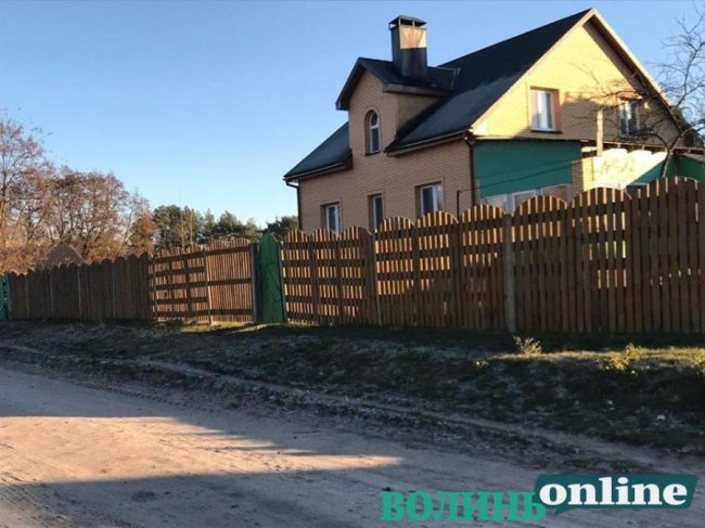 На території волинського монастиря виявили гелікоптерний майданчик для церковної еліти. ФОТО. ВІДЕО