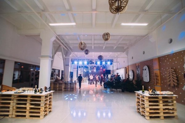 Новорічний корпоратив у Modern-Expo: мандри, танці та мистецтво