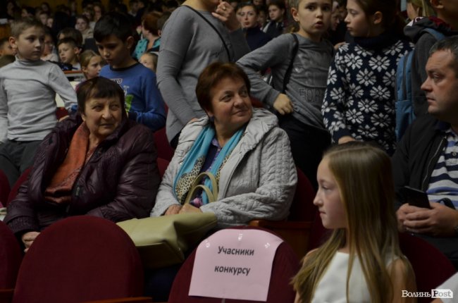 У Луцьку відбувся V міський фестиваль-конкурс двійнят та близнят. ФОТО