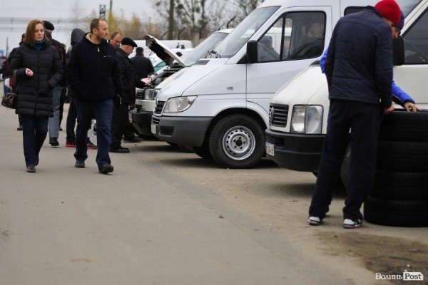 Луцький авторинок. БУДНІ МІСТА