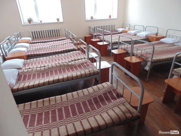 Солдати сплять тут, а не на підозі, переконували журналістів