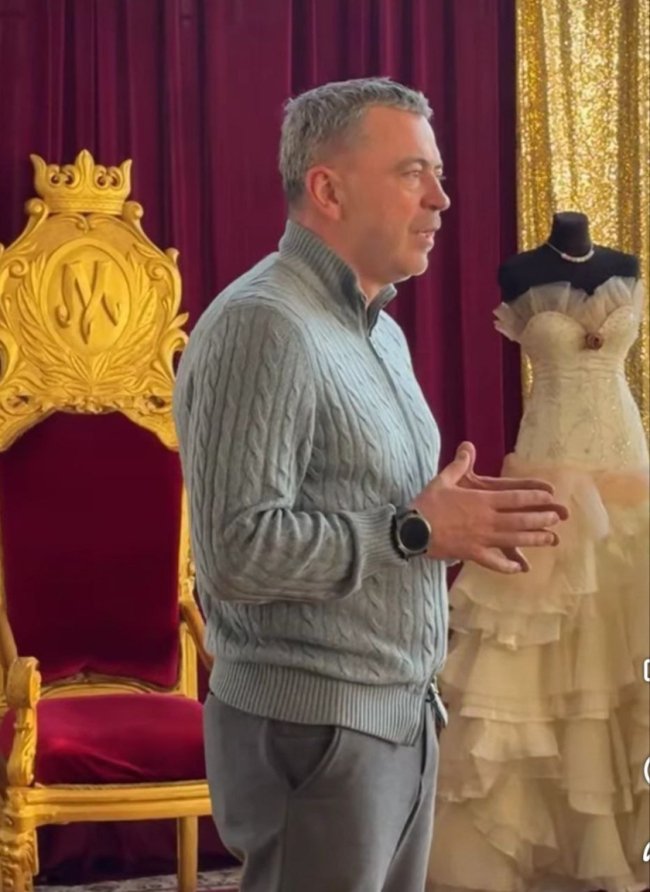 «Життя як театр»: у Луцьку відкрили виставку відомого литовського художника 