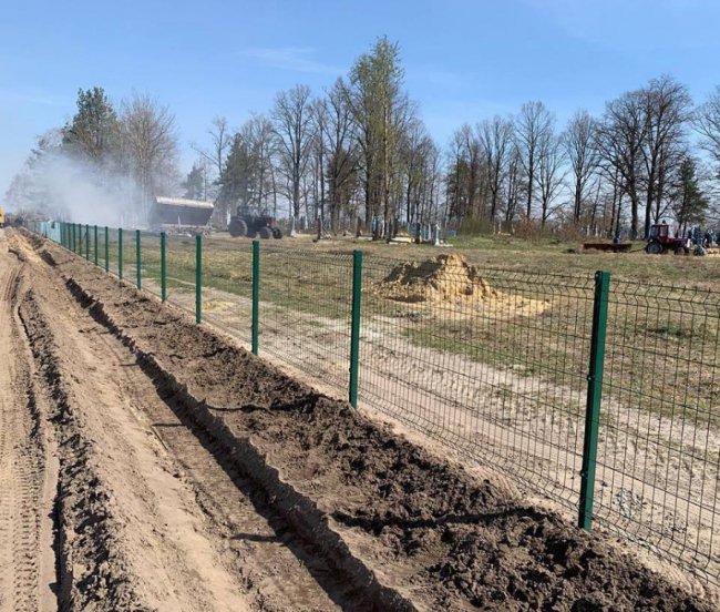 Показали, як порядкують до Великодня у селі на Волині. ФОТО