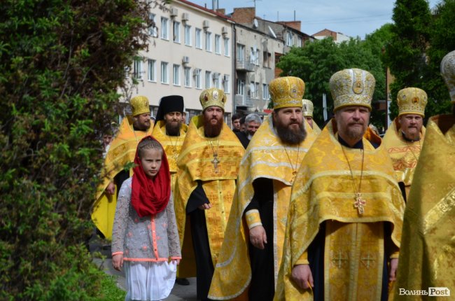 У Луцьку хресною ходою пройшли прихильники церкви Московського патріархату. ФОТО