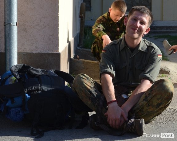 Дві сотні юнаків і дівчат «зникли» у волинських лісах на три дні. ФОТО. ВІДЕО