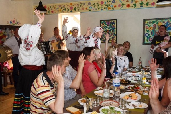 Як лучани День кума святкували. ФОТО