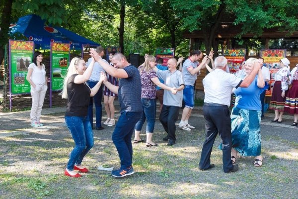 Як лучани День кума святкували. ФОТО
