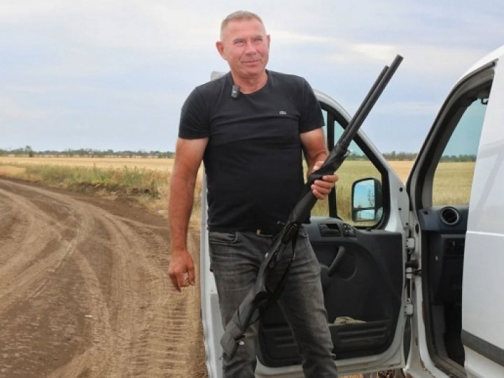 Росіяни убили аграрія з Херсонщини, який сам з рушницею захищав від дронів свої поля і техніку