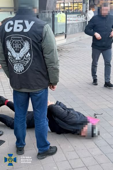 На Волині двох посадовців «Автомобільних доріг України» спіймали на хабарі, - СБУ