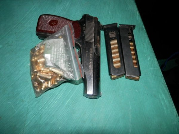 На Волині затримали киянина зі зброєю та боєприпасами. ФОТО