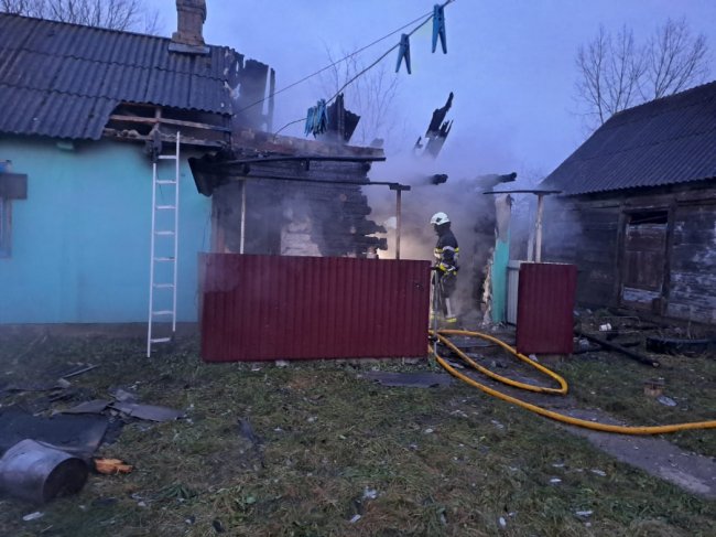 На Волині горів житловий будинок та дві господарські споруди